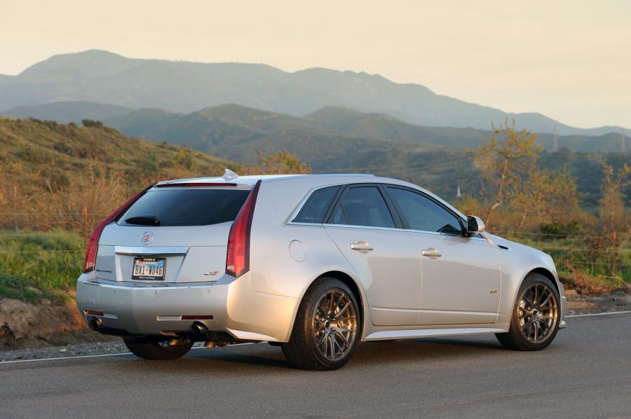  Cadillac CTS-V V650 Wagon by Hennessey 2012 года  (фото 2 из 8)